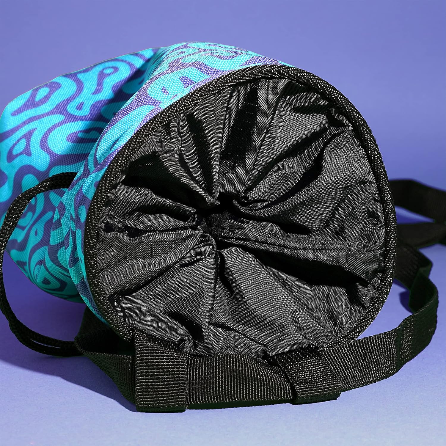 Hueco Chalk Bag with Belt and Zipper Smartphone Pocket
